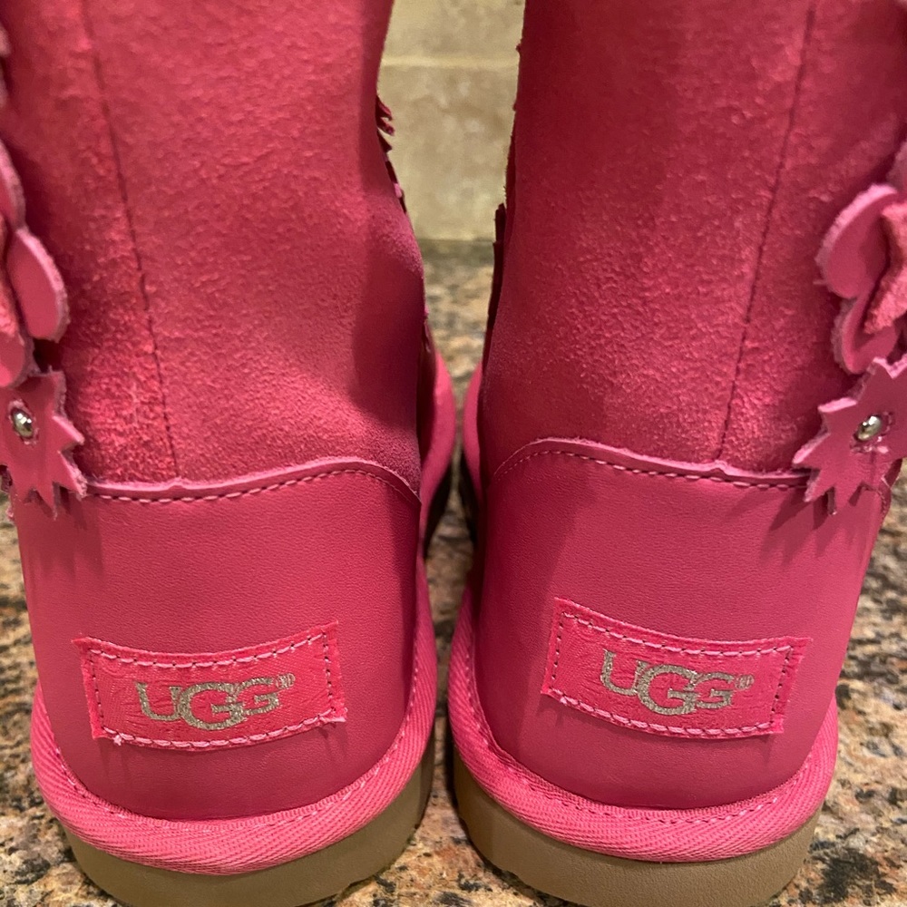 Girls floral appliqué UGG boots